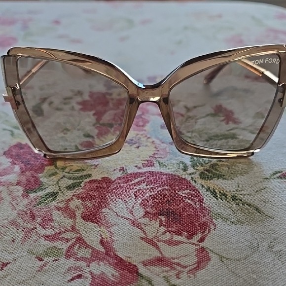 Tom Ford Gia sunglasses